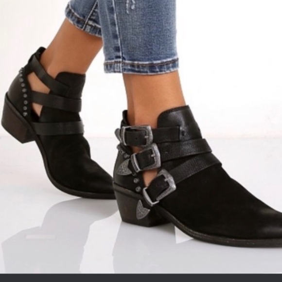 Dolce vita western spur booties - Picture 2 of 3